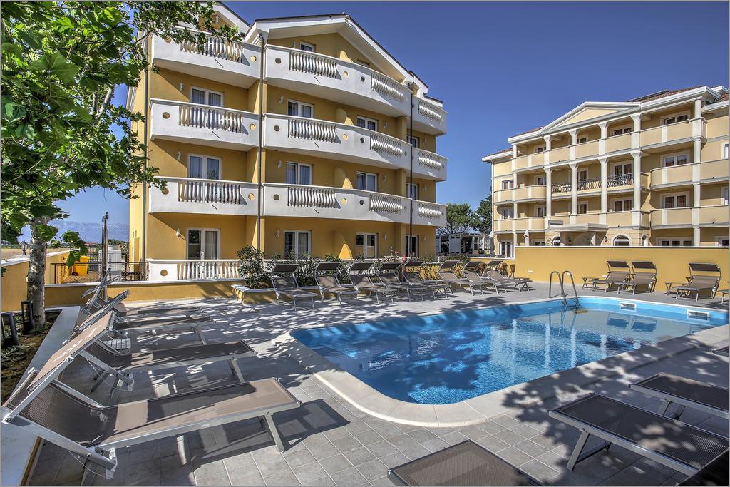 Aparthotel Zaton 자톤 외부 사진