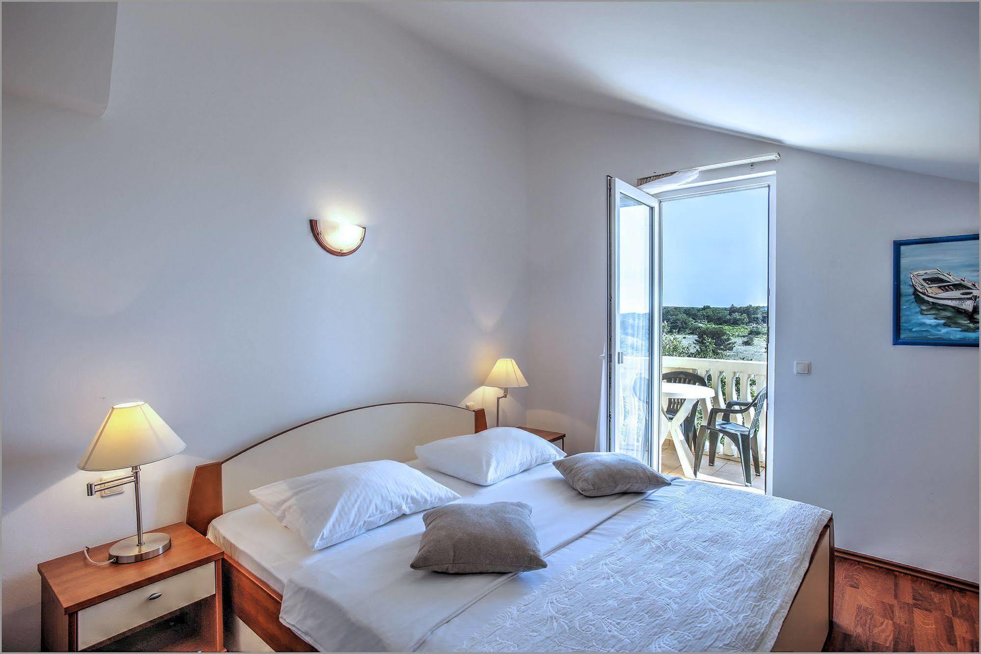 Aparthotel Zaton 자톤 외부 사진