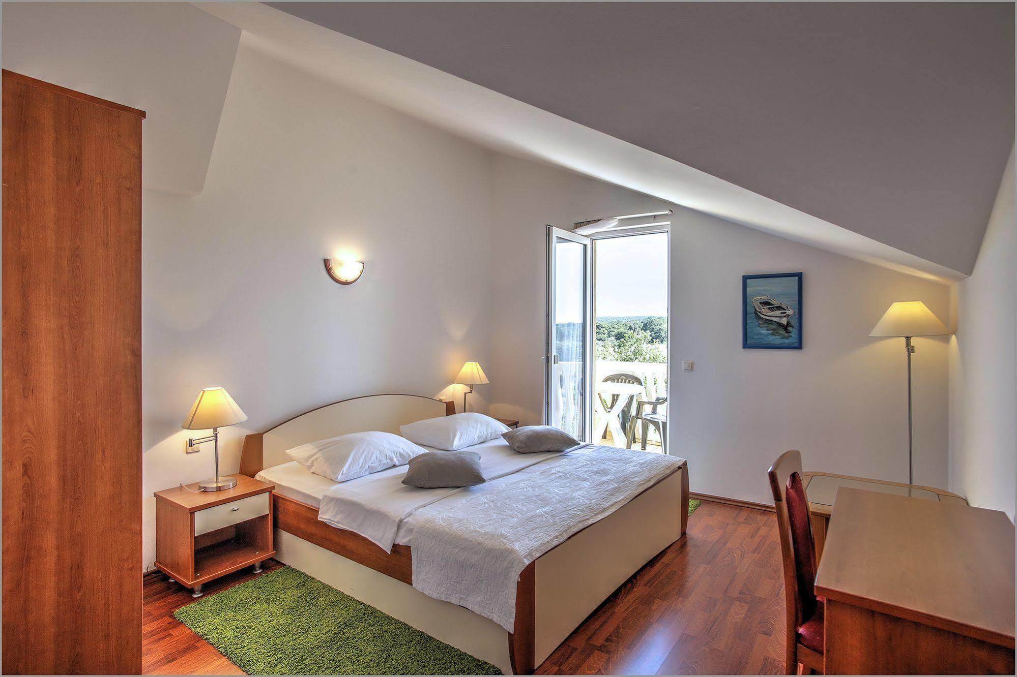 Aparthotel Zaton 자톤 외부 사진